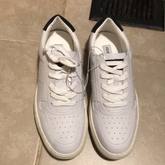STEVE MADDEN MENS COURTS WHITE SNEAKERS - Picture 5 of 17
